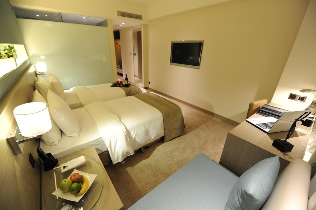 Kaohsiung International Plaza Hotel Ngoại thất bức ảnh