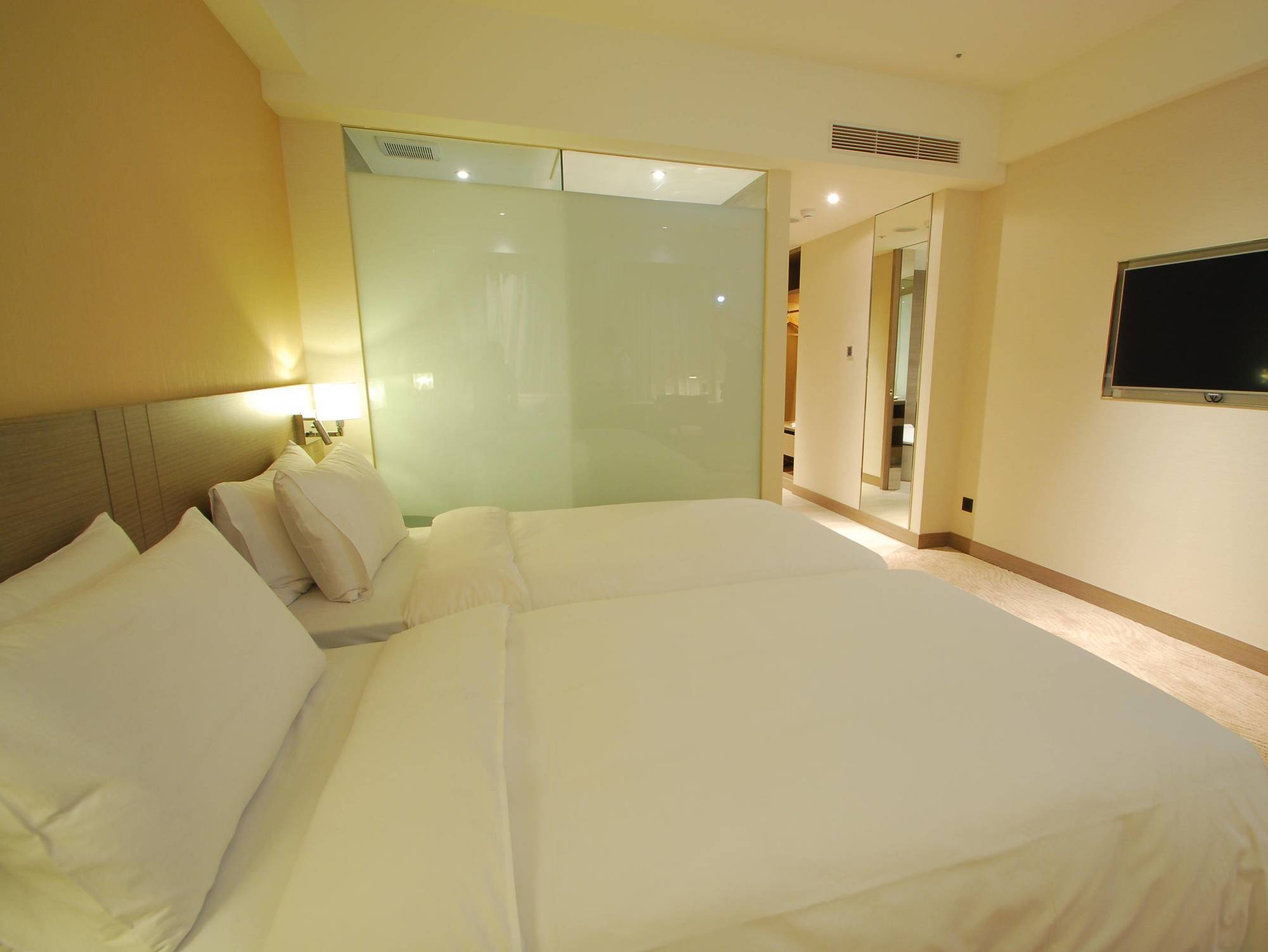 Kaohsiung International Plaza Hotel Ngoại thất bức ảnh