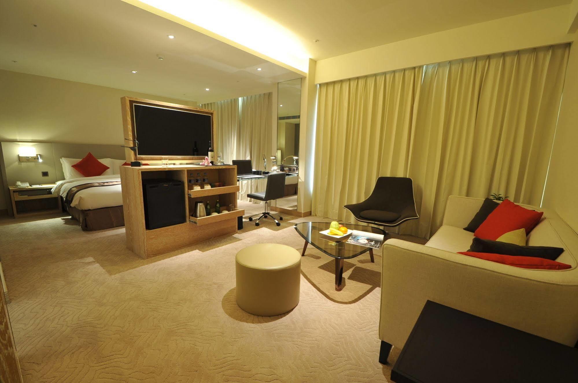 Kaohsiung International Plaza Hotel Ngoại thất bức ảnh