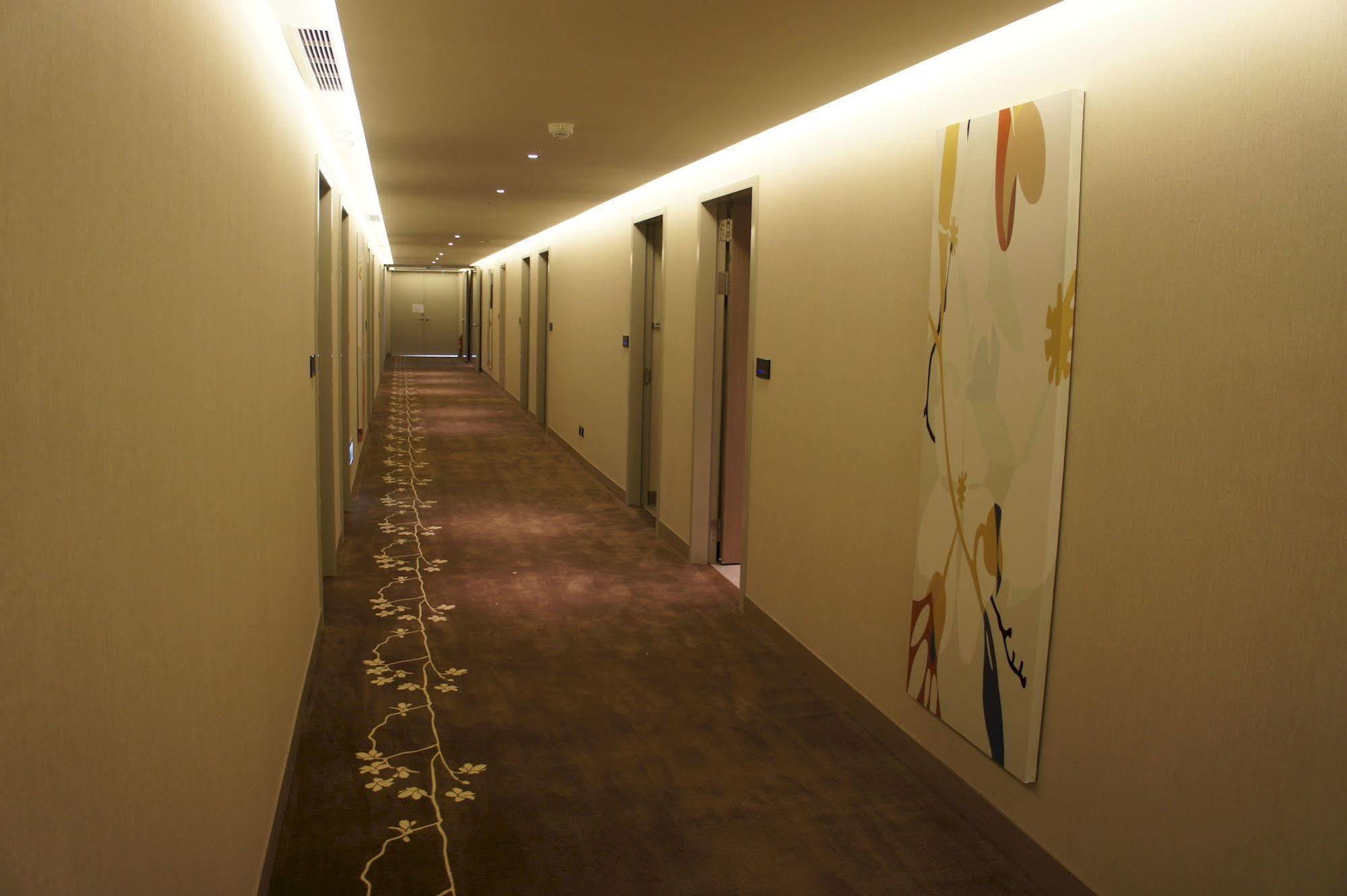 Kaohsiung International Plaza Hotel Ngoại thất bức ảnh