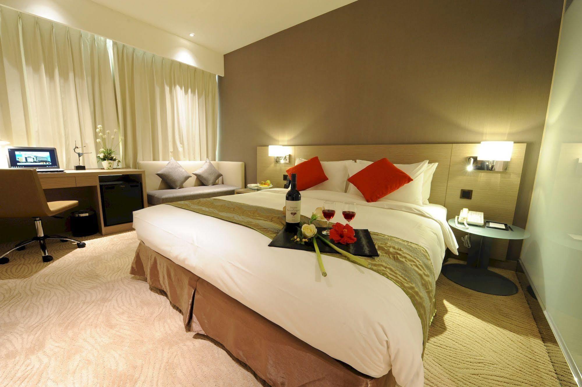Kaohsiung International Plaza Hotel Ngoại thất bức ảnh
