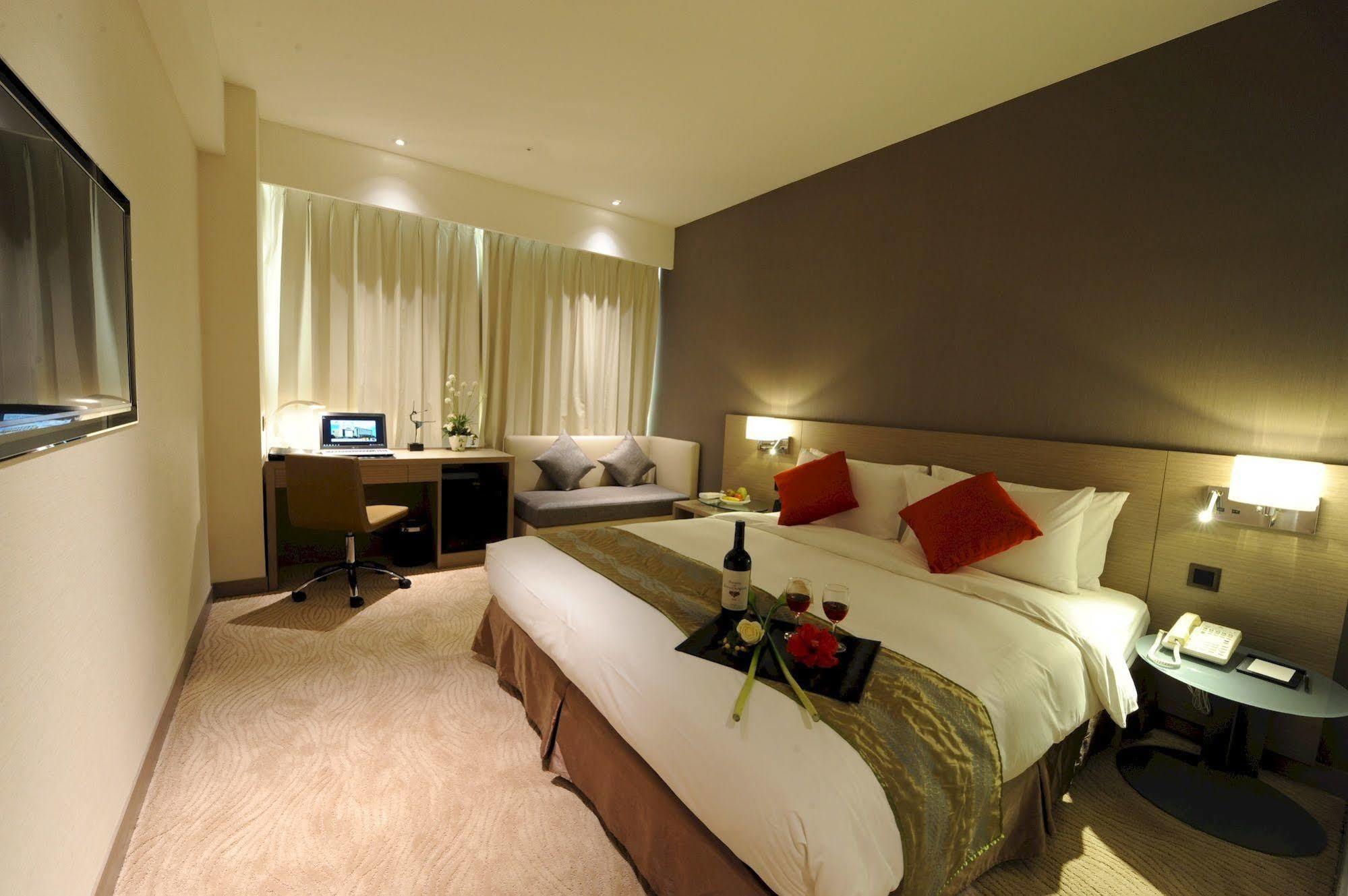 Kaohsiung International Plaza Hotel Ngoại thất bức ảnh